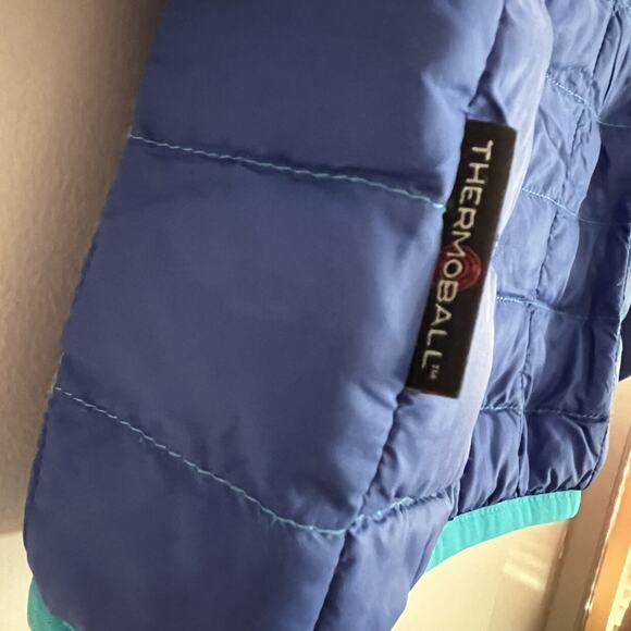 The North Face Blue Jacket - Picture 10 of 12